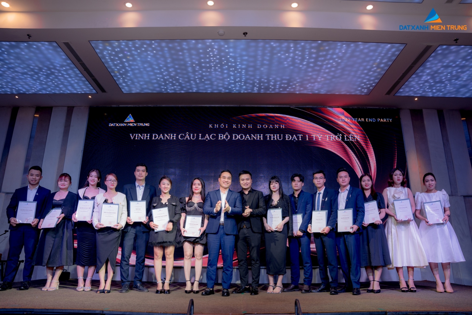 top nhan vien dat 1 ty doanh thu 2022 dat xanh mien trung