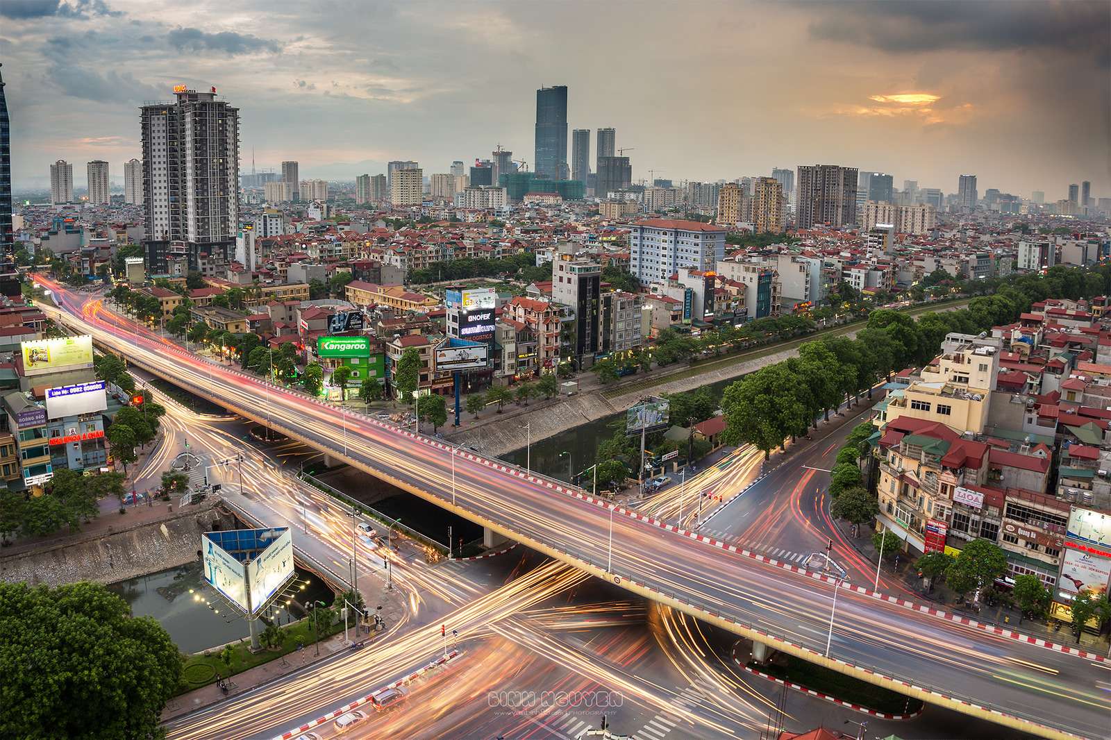 NHÌN LẠI CHIẾN LƯỢC PHÁT TRIỂN ĐÔ THỊ VỆ TINH CỦA ĐÀ NẴNG